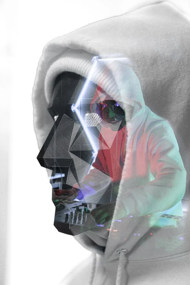 Close-up of NoFace's faceted mask and white hood